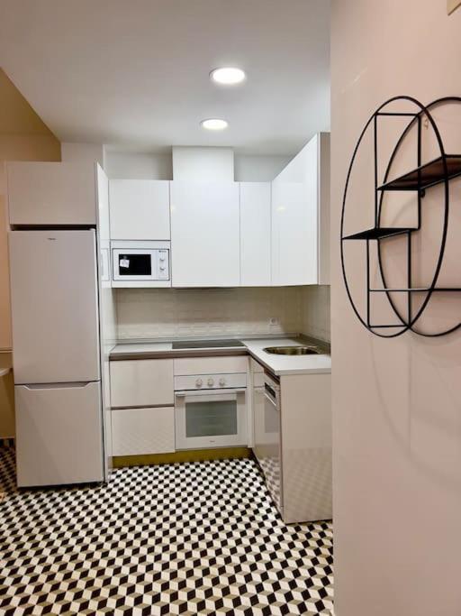 Rockside Residences Suites La Linea N1 La Línea de la Concepción Esterno foto